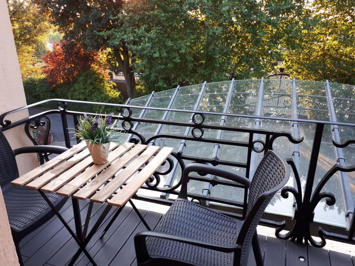 Le Manoir De La Mantille Caudry ภายนอก รูปภาพ