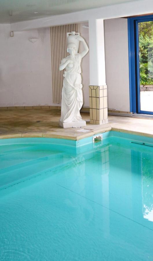 Le Manoir De La Mantille Caudry ภายนอก รูปภาพ
