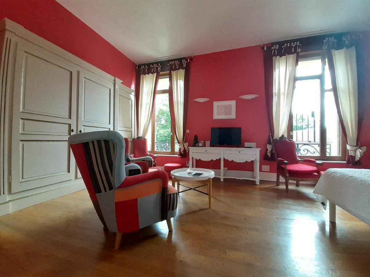 Le Manoir De La Mantille Caudry ภายนอก รูปภาพ