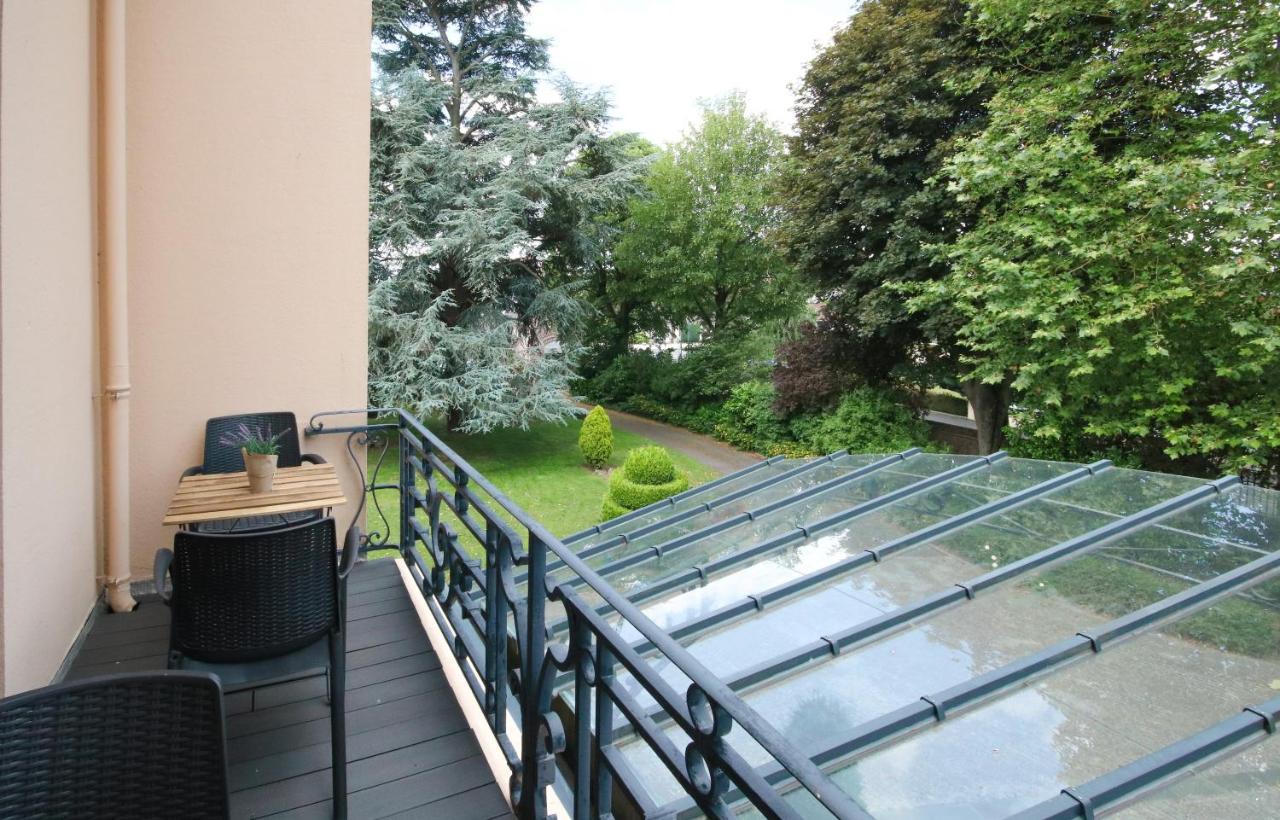 Le Manoir De La Mantille Caudry ภายนอก รูปภาพ