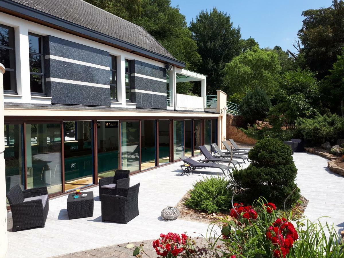 Le Manoir De La Mantille Caudry ภายนอก รูปภาพ
