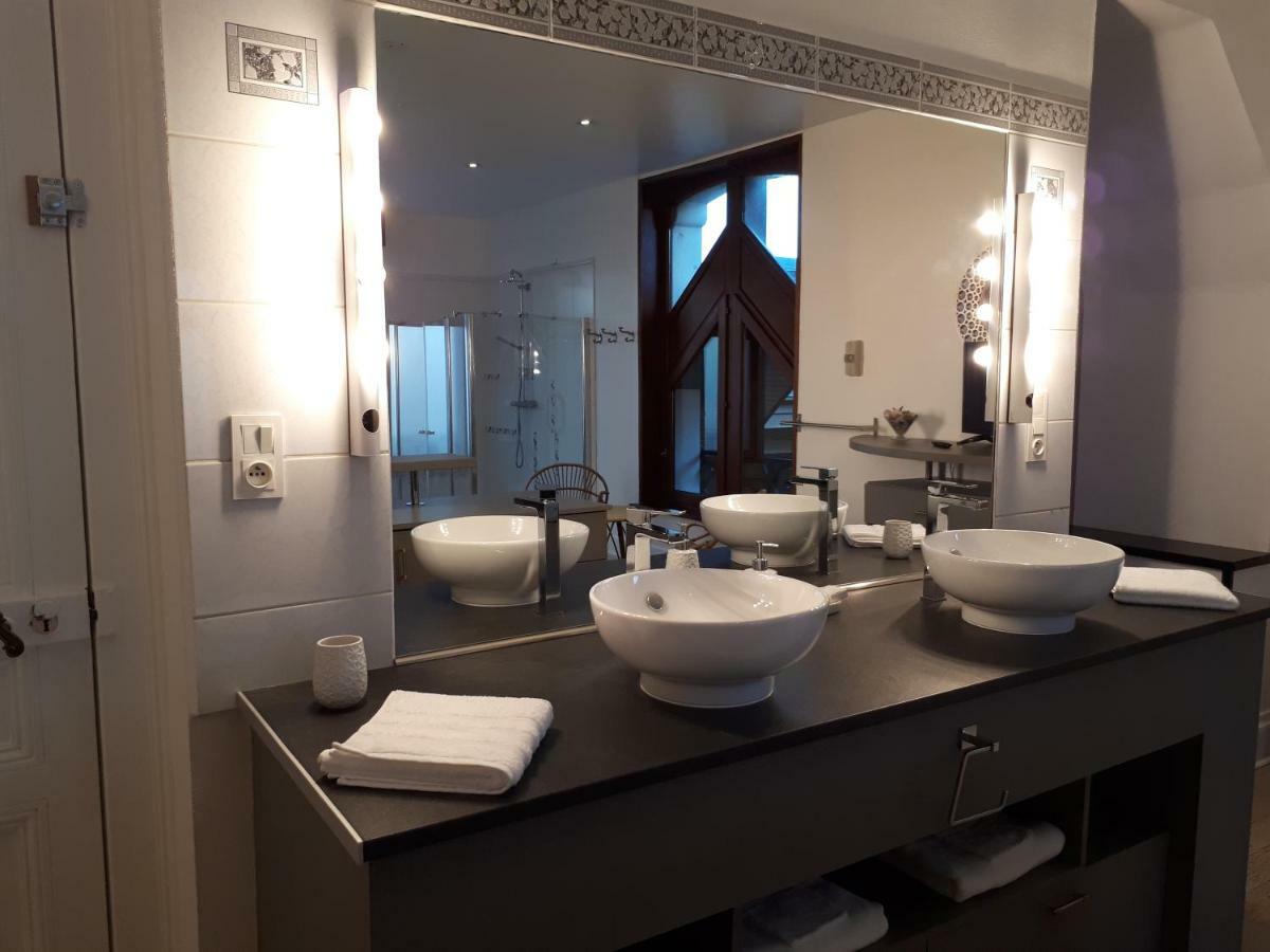 Le Manoir De La Mantille Caudry ภายนอก รูปภาพ